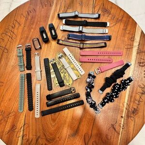Huge FitBit Luxe Bundle: 15 bands, 2 clip holders, 1 guard cover